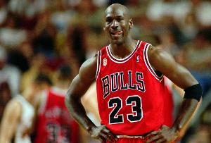 詹姆斯和乔丹谁是GOAT?格里芬:我认为是乔丹 他的生涯最辉煌